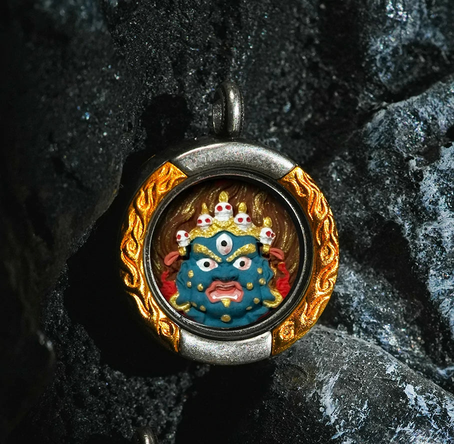 Thangka Paintings Retro Lotus Round Pendant